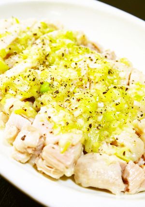レンジ４分★ぷりぷり鶏もも肉のねぎ塩だれ-レシピのメイン写真