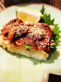 簡単 秋刀魚の蒲焼き缶 de 押し寿司-レシピのメイン写真