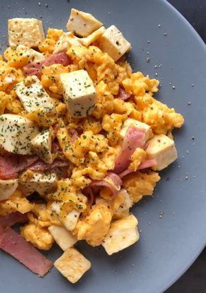 朝食に♪豆腐でカサ増しベーコンエッグ-レシピのメイン写真