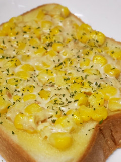 簡単朝食♡ツナマヨコーントースト-レシピのメイン写真