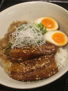 再現!松屋の!牛と味玉の豚角煮丼♪-レシピのメイン写真