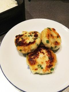 鶏そぼろリメイクはんぺん焼き-レシピのメイン写真