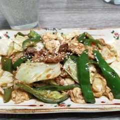 รูปของ ダシダと豆板醤でかんたん肉野菜卵炒め