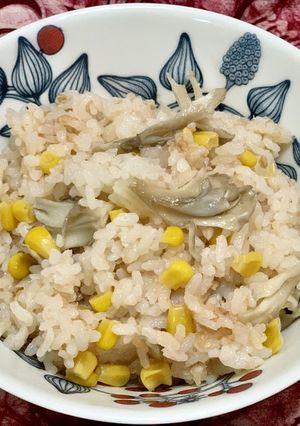 炊き込みご飯(鮭・舞茸・トウモロコシ)-レシピのメイン写真