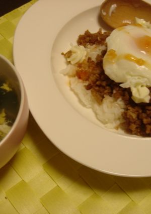 レンジでスピードレシピ☆そぼろ丼温玉のせ-レシピのメイン写真