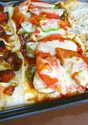 3種類の味が一気に焼ける長四角ピザ♪-レシピのメイン写真
