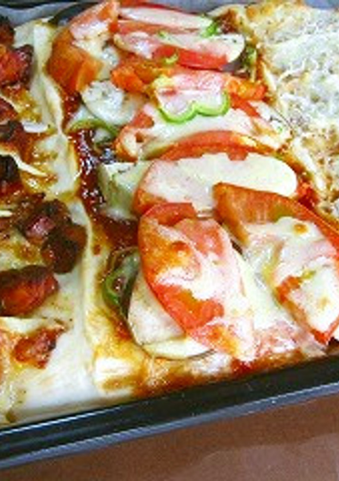 3種類の味が一気に焼ける長四角ピザ♪-レシピのメイン写真