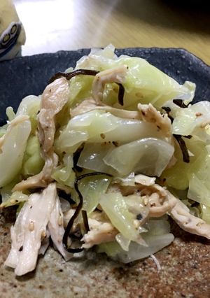 キャベツと蒸し鶏の塩昆布和え-レシピのメイン写真