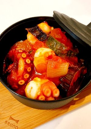 トマト缶で簡単♡蛸と夏野菜のトマト煮込み-レシピのメイン写真