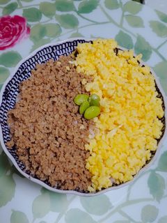 鶏そぼろの二色丼-レシピのメイン写真