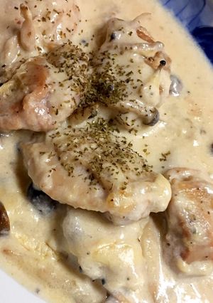 鳥とキノコのクリーム煮-レシピのメイン写真