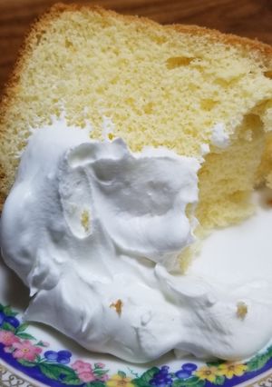 シフォンケーキに合った生クリーム覚え-レシピのメイン写真