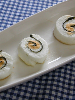 はんぺんと海苔でクルクル~♫キャラ弁-レシピのメイン写真