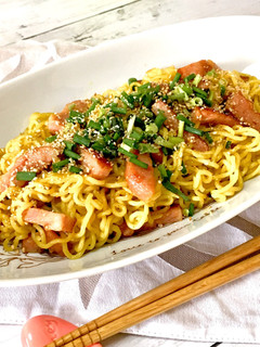袋麺とミートローフでカレー焼きそば-レシピのメイン写真