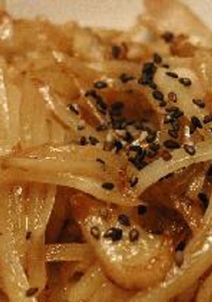 カリカリ鶏皮とじゃがいも炒め-レシピのメイン写真