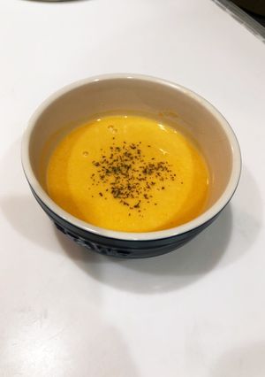 簡単かぼちゃスープ(バターナッツ)-レシピのメイン写真