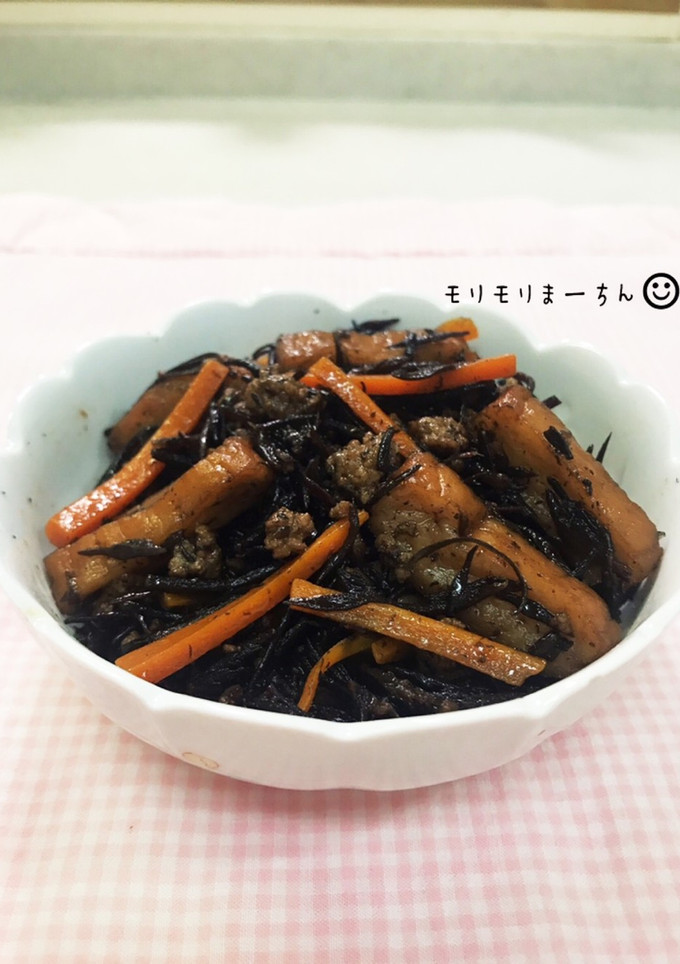 ひき肉とさつま揚げ入りひじきの煮物-レシピのメイン写真