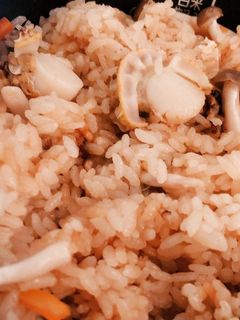 ホタテときのこの炊き込みご飯-レシピのメイン写真
