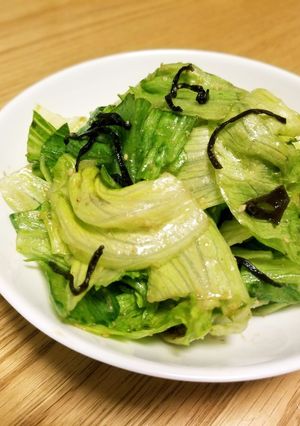 簡単副菜⭐レタスと塩昆布のごまポン和え⭐-レシピのメイン写真