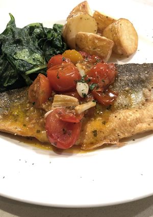 ビストロ風スズキのソテーとトマトソース-レシピのメイン写真