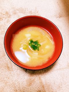 じゃがいもと玉ねぎの味噌汁-レシピのメイン写真