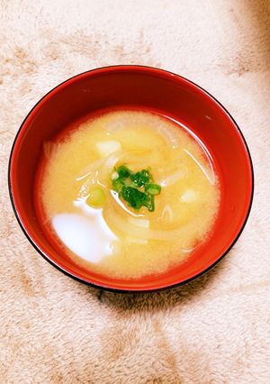 じゃがいもと玉ねぎの味噌汁-レシピのメイン写真