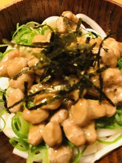 毎日の納豆●ぶっかけ納豆ネギうどん-レシピのメイン写真