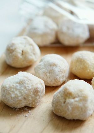丸めて焼くだけ！スノーボールクッキー-レシピのメイン写真