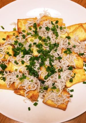 簡単☆厚揚げ焼きのシラス乗せ☆-レシピのメイン写真
