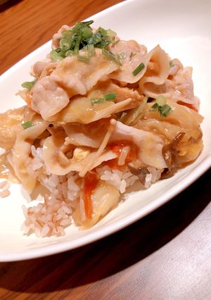 豚肉ふわふわのちょっと変わりダネ中華丼-レシピのメイン写真