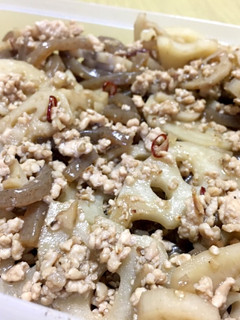 鶏ひき肉のれんこんきんぴら●作り置き大量-レシピのメイン写真