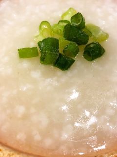 5分で簡単!市販のおかゆが絶品中華粥に!-レシピのメイン写真