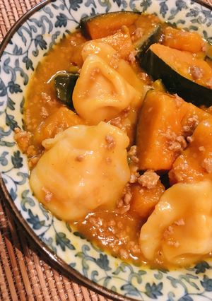 水餃子とかぼちゃのそぼろ煮-レシピのメイン写真
