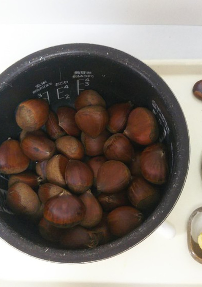 皮むき楽な簡単すぎる栗は炊飯器で-レシピのメイン写真
