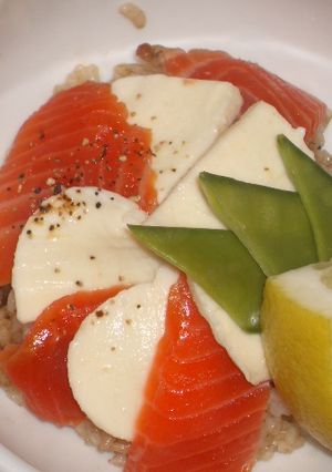 モッツァレラとサーモンのイタリア丼-レシピのメイン写真