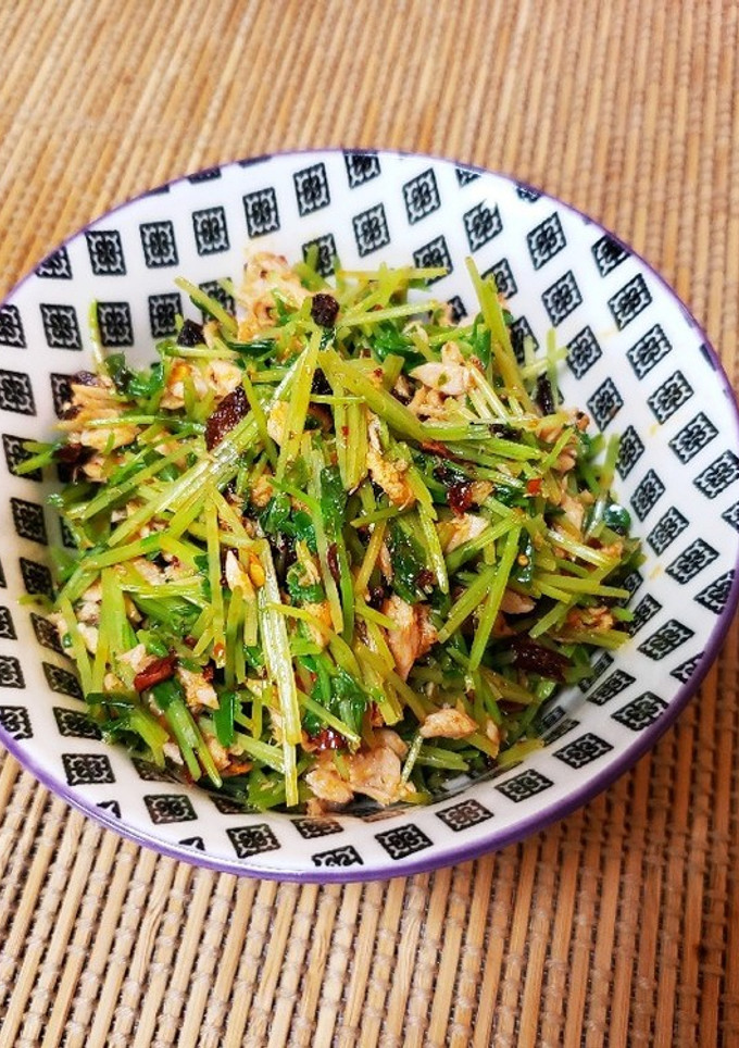 簡単うま辛！豆苗とツナのラー油和え-レシピのメイン写真