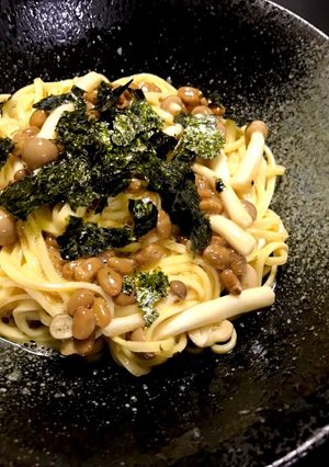 納豆としめじの手抜きパスタ-レシピのメイン写真