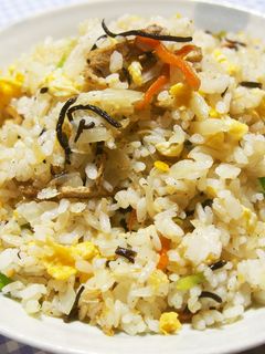 ひじきの煮物チャーハン!リメイク♪-レシピのメイン写真