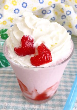 カルピスで❁いちご豆腐フラペチーノ-レシピのメイン写真