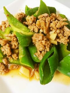 ピーマンと挽肉のオイスターソース炒め-レシピのメイン写真