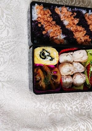 長芋の豚肉巻きを入れたお弁当です。-レシピのメイン写真