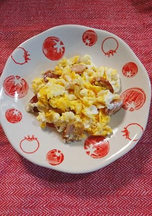 ズボラな♪炒り卵～ウインナーver-レシピのメイン写真