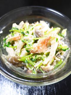 レンジ☆豆苗しめじカニカマ胡麻マヨサラダ-レシピのメイン写真