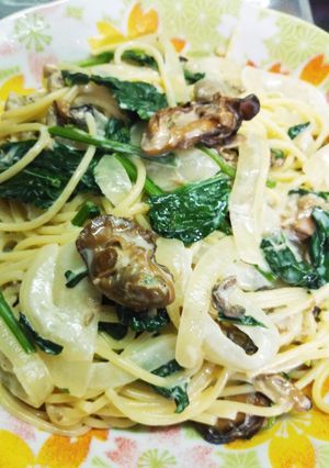 ほうれん草と牡蠣のクリームパスタ-レシピのメイン写真