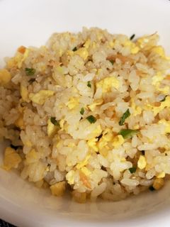 冷やご飯でパラパラの鮭フレークチャーハン-レシピのメイン写真