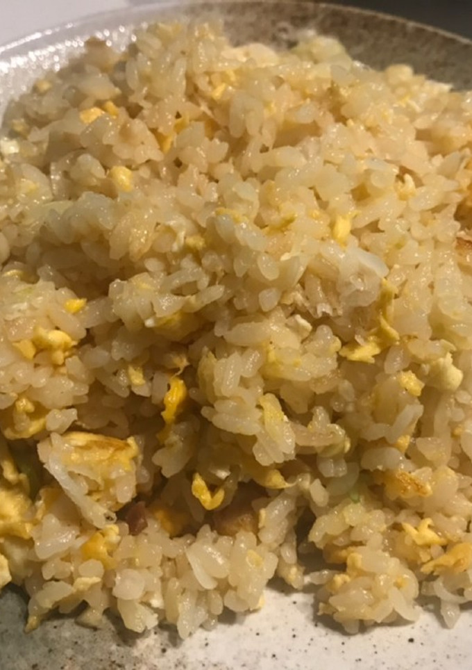 卵とネギのシンプルな炒飯-レシピのメイン写真