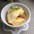 バニラアイスにごま油をトッピング♪