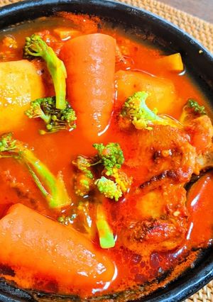手羽中とゴロゴロ野菜のトマト煮込み-レシピのメイン写真