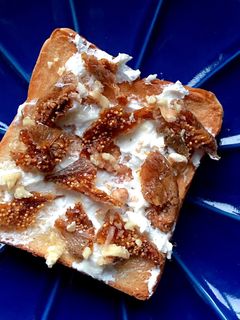 無花果とカッテージチーズの蜂蜜トースト-レシピのメイン写真