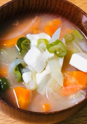 豆腐と野菜の味噌汁-レシピのメイン写真
